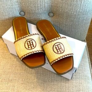 Tommy Hilfiger slip on sandals size 7, new with box